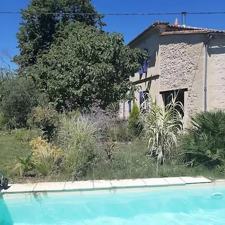 Maison D'artiste شقة *